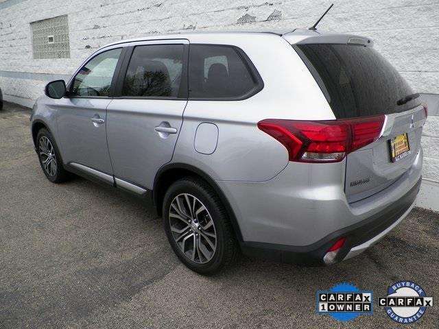 2016 Mitsubishi Outlander SE 4dr SUV